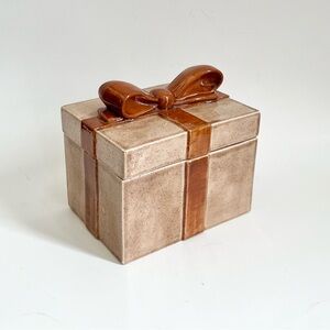 Vintage 1978 Large Rectangular Ceramic Hand Painted Trinket Box